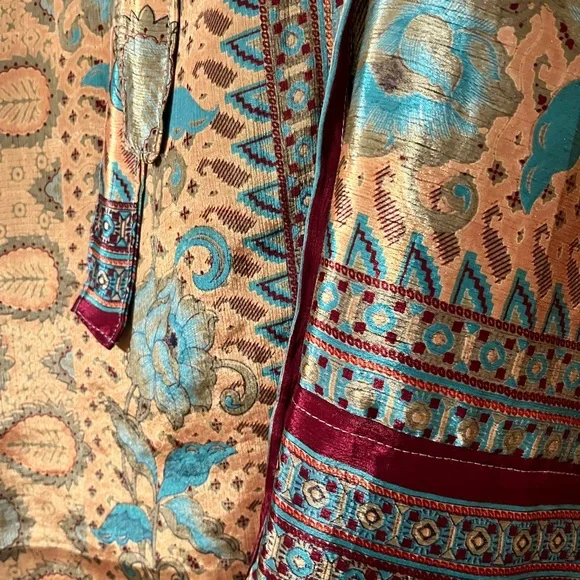 Woman’s size 14-32 Reversible Upcycled Sari Wrap Skirt in Tea / Neutral tones - Picture 2 of 6